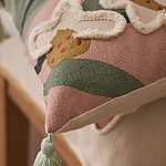 Подушка с цветочным принтом и кисточками Blooming Elegance Daisy варинант исполнения - 7 | Loft Concept в Костроме