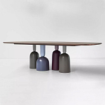 Обеденный стол деревянный с разноцветными фигурными ножками Cop варинант исполнения - 1 | Loft Concept в Костроме