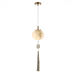 Подвесной светильник с шарообразным плафоном из белого стекла с подвеской из камня и кисточкой Agatelle варинант исполнения - 3 | Loft Concept в Костроме
