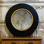 Зеркало в черной фактурной раме с золотым кантом Summon the Light варинант исполнения - 4 | Loft Concept в Костроме