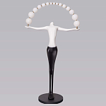 Торшер черно-белая статуэтка Девушка Girl Carries Light Balls варинант исполнения - 4 | Loft Concept в Костроме