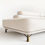 Диван угловой Saint-Trope на ножках с обивкой букле  варинант исполнения - 2 | Loft Concept в Костроме