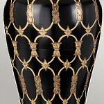 Настольная лампа с керамическим основанием с золотистым решетчатым узором и белым плиссированным абажуром Elstead Lighting варинант исполнения - 10 | Loft Concept в Костроме