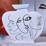 Ваза плоская белая с абстрактными черными линиями в форме лиц Faces of Imagination варинант исполнения - 4 | Loft Concept в Костроме