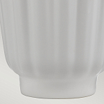 Настольная лампа с белым конусным абажуром и ребристым керамическим основанием Quintiesse варинант исполнения - 6 | Loft Concept в Костроме