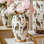 Ваза белая овальная с рисунком леопардов и золотыми акцентами LEOPARD Collection варинант исполнения - 5 | Loft Concept в Костроме
