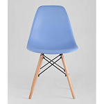 Пластиковый стул на ножках из массива бука Eames Blue варинант исполнения - 4 | Loft Concept в Костроме