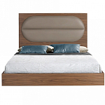 Кровать двуспальная с высоким изголовьем из дерева и подушек из экокожи Modern Look варинант исполнения - 3 | Loft Concept в Костроме