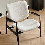 Кресло с каркасом и ножками из древесины и мягкими сиденьем и спинкой Venice варинант исполнения - 5 | Loft Concept в Костроме