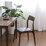 Стул деревянный с мягким сиденьем из черной натуральной кожи Moon Walnut Furniture варинант исполнения - 2 | Loft Concept в Костроме