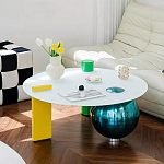 Дизайнерский журнальный стол с круглой белой столешницей на 3-х геометрических ножках Tajefox варинант исполнения - 2 | Loft Concept в Костроме