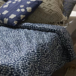 Постельное белье темно-синего цвета с рисунком Blossom Essence Sophie варинант исполнения - 8 | Loft Concept в Костроме