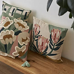 Подушка с цветочным принтом Blooming Elegance Lily варинант исполнения - 7 | Loft Concept в Костроме