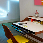 Письменный стол с 2-мя чёрными выдвижными ящиками и нишей с цветными разделителями Ballan варинант исполнения - 6 | Loft Concept в Костроме