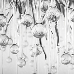 Люстра подвесная с прозрачными стеклянными подвесками в форме капель Диаметр 80 см Droplet Chandelier варинант исполнения - 9 | Loft Concept в Костроме