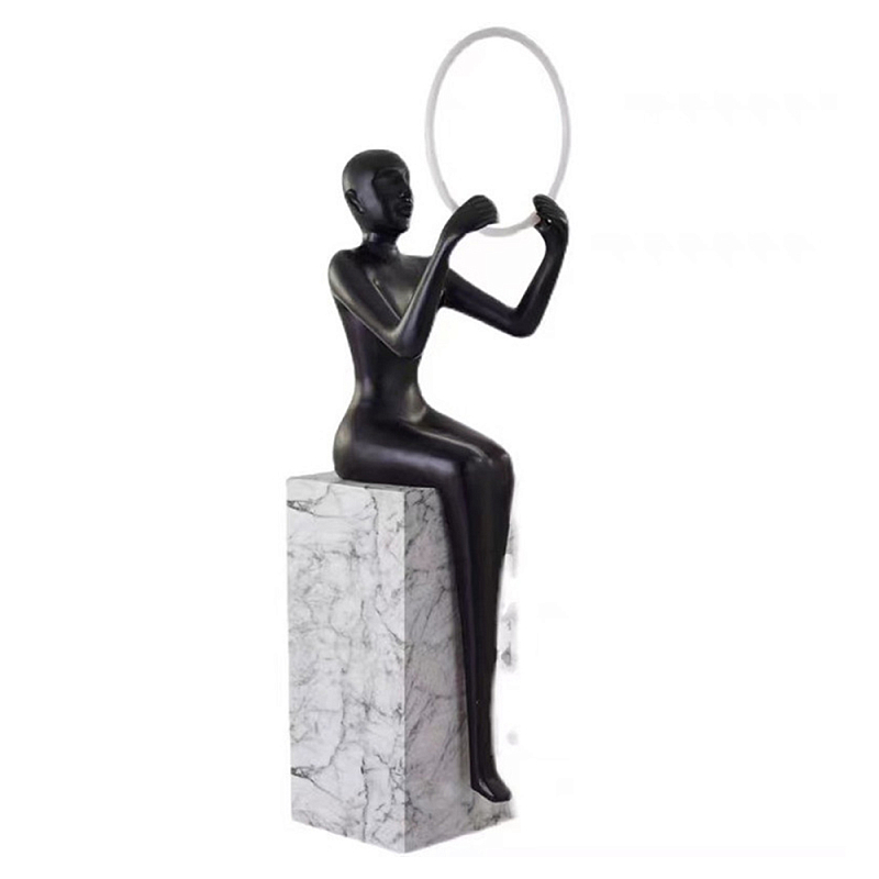 Торшер черная статуэтка Statue In The Clouds Floor Lamp Черный Белый Торшер черная статуэтка Statue In The Clouds Floor Lamp Черный Белый в Костроме | Loft Concept