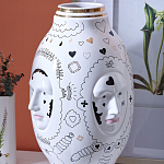 Ваза с декоративными лицами и графическими элементами в виде сердец и символов Faces of Imagination варинант исполнения - 4 | Loft Concept в Костроме