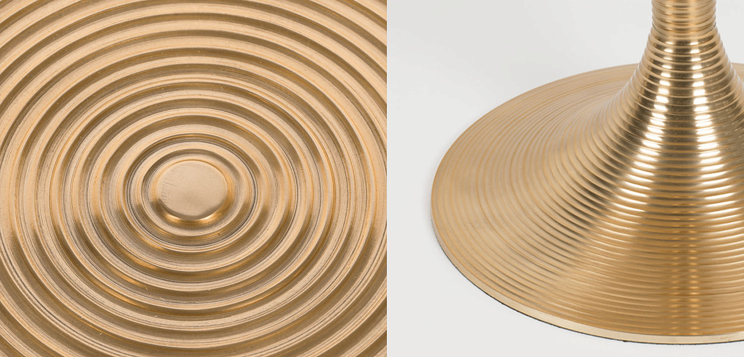 Кофейный столик HYPNOTISING ROUND COFFEE TABLE GOLD BM23002 Bold Monkey Кофейный столик HYPNOTISING ROUND COFFEE TABLE GOLD BM23002 Bold Monkey - Loft-Concept в Костроме