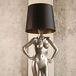 Лампа MANNEQUIN LAMP с абажуром руки на талии варинант исполнения - 4 | Loft Concept в Костроме