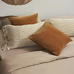 Чехол на подушку горчичного цвета с бахромой и объемным узором Ethnic mix варинант исполнения - 7 | Loft Concept в Костроме