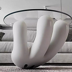 Дизайнерский журнальный стол с круглой прозрачной столешницей на белом фигурном основании Luqak варинант исполнения - 3 | Loft Concept в Костроме