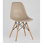 Пластиковый стул на ножках из массива бука Eames Beige варинант исполнения - 1 | Loft Concept в Костроме