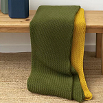 Плед из хлопка жемчужной вязки оливкового цвета Waffle Comfort варинант исполнения - 6 | Loft Concept в Костроме