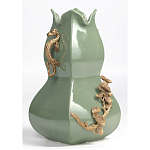 Ваза зеленого цвета из фарфора с бронзовыми ручками в виде драконов и рельефным цветочным декором Eden Garden porcelain and bronze варинант исполнения - 1 | Loft Concept в Костроме