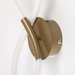 Бра с белым плафоном в форме восьмерки и круглым основанием Luke Lampco Tracer Lamp варинант исполнения - 4 | Loft Concept в Костроме