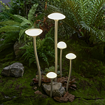 Уличный светильник с пятью матовыми плафонами в форме грибов на высоких изогнутых ножках Mushroom Shape варинант исполнения - 1 | Loft Concept в Костроме