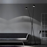 Торшер с изогнутой черной металлической стойкой и цилиндрическим плафоном Davide Groppi варинант исполнения - 6 | Loft Concept в Костроме