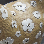 Статуэтка курица с белым цветочным узором и металлическими ножками Rustic Chicken варинант исполнения - 2 | Loft Concept в Костроме