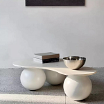 Дизайнерский журнальный стол с изогнутой столешницей на круглых ножках Rigilyr варинант исполнения - 1 | Loft Concept в Костроме