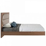 Кровать двуспальная с высоким изголовьем из дерева и подушек из экокожи Modern Look варинант исполнения - 2 | Loft Concept в Костроме