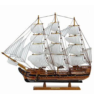 Декоративная модель деревянного парусника With The low