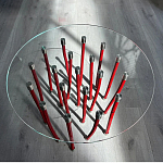 Дизайнерский журнальный стол с круглой прозрачной столешницей и основанием в виде красных металлических тросов Wires варинант исполнения - 1 | Loft Concept в Костроме