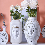 Ваза с декоративными лицами и графическими элементами в виде сердец и символов Faces of Imagination варинант исполнения - 2 | Loft Concept в Костроме