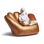 Дизайнерское кожаное кресло в форме руки Poltronova Joe Gold  Armchair варинант исполнения - 15 | Loft Concept в Костроме