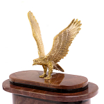 Часы настольные бронзовые из натурального камня Лемезит с декором в виде горного орла Eagle Stone Clock варинант исполнения - 3 | Loft Concept в Костроме