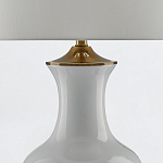 Настольная лампа белого цвета с фарфоровым основанием и латунными акцентами и тканевым абажуром Currey & Company варинант исполнения - 3 | Loft Concept в Костроме