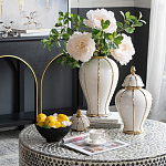 Ваза с золотыми полосами на белом фоне Chinoiserie Ceramics варинант исполнения - 3 | Loft Concept в Костроме