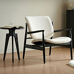 Кресло с каркасом и ножками из древесины и мягкими сиденьем и спинкой Venice варинант исполнения - 1 | Loft Concept в Костроме