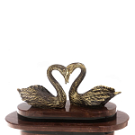 Часы настольные из натурального камня с декором в виде двух лебедей Swans Stone Clock варинант исполнения - 8 | Loft Concept в Костроме