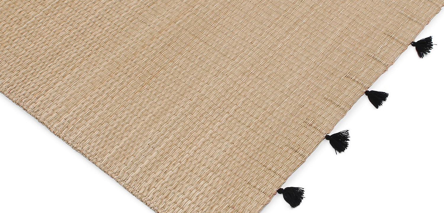 Ковер с помпонами Wicker Carpet Ковер с помпонами Wicker Carpet - Loft-Concept в Костроме