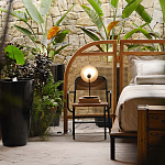 Настольная лампа с круглым деревянным отражателем и черным цилиндрическим плафоном Accord Lighting варинант исполнения - 8 | Loft Concept в Костроме