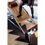 Дизайнерское кресло на металлическом каркасе с подставкой для ног Poltronova Mies Armchair варинант исполнения - 8 | Loft Concept в Костроме