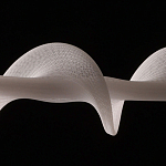 Люстра горизонтальная с волнистым белым плафоном Golden Swirl варинант исполнения - 7 | Loft Concept в Костроме