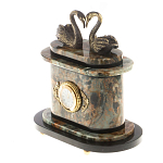 Часы настольные из натурального камня с декором в виде двух лебедей Swans Stone Clock варинант исполнения - 2 | Loft Concept в Костроме