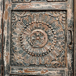 Индийский шкаф с орнаментом резьба из дерева Indian Antique Furniture  варинант исполнения - 1 | Loft Concept в Костроме