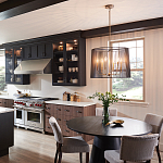 Люстра цвета латунь с 6-ю лампами свечами внутри цилиндрического абажура из черных металлических реек Kichler варинант исполнения - 8 | Loft Concept в Костроме